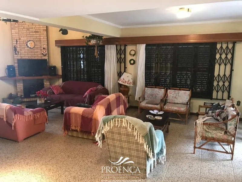 Excelente Casa com 5 dormitórios sendo 2 suíte: 13ª foto da galeria de imagens do imóvel