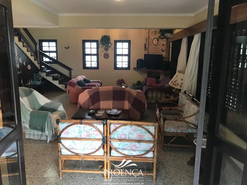 Excelente Casa com 5 dormitórios sendo 2 suíte: 2ª foto da galeria de imagens do imóvel