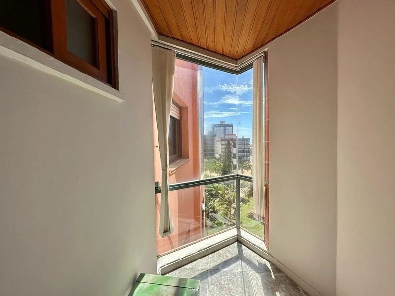 Apartamento 2 dormitórios, frente da Praça do Farol, em Capão da Canoa: 12ª foto da galeria de imagens do imóvel