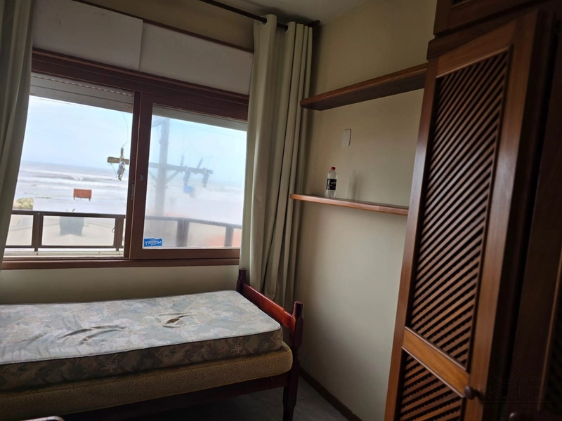 APARTAMENTO A BEIRA MAR --- De R$ 850.000,00 → por R$ 680.000,00: 1ª foto da galeria de imagens do imóvel