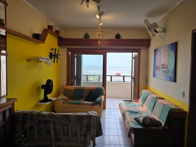 APARTAMENTO A BEIRA MAR --- De R$ 850.000,00 → por R$ 680.000,00: 4ª foto da galeria de imagens do imóvel