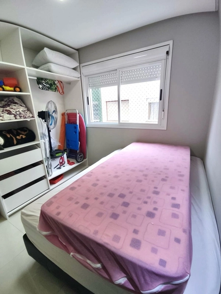 Apartamento de frente, 3 dormitórios, mobiliado, Zona Nova: 7ª foto da galeria de imagens do imóvel