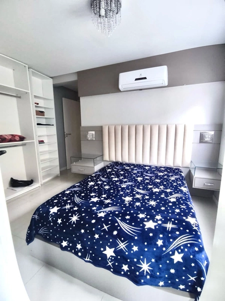 Apartamento de frente, 3 dormitórios, mobiliado, Zona Nova: 16ª foto da galeria de imagens do imóvel