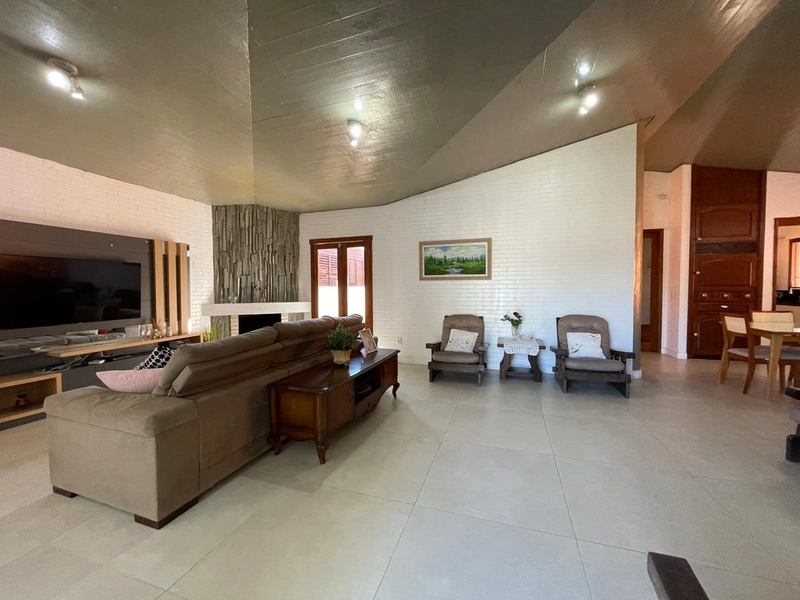 Casa 5 dormitórios no bairro Atlântida Xangrila: 8ª foto da galeria de imagens do imóvel