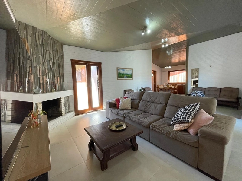 Casa 5 dormitórios no bairro Atlântida Xangrila: 4ª foto da galeria de imagens do imóvel