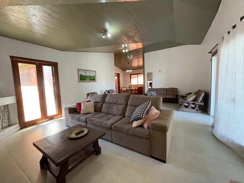 Casa 5 dormitórios no bairro Atlântida Xangrila: 5ª foto da galeria de imagens do imóvel