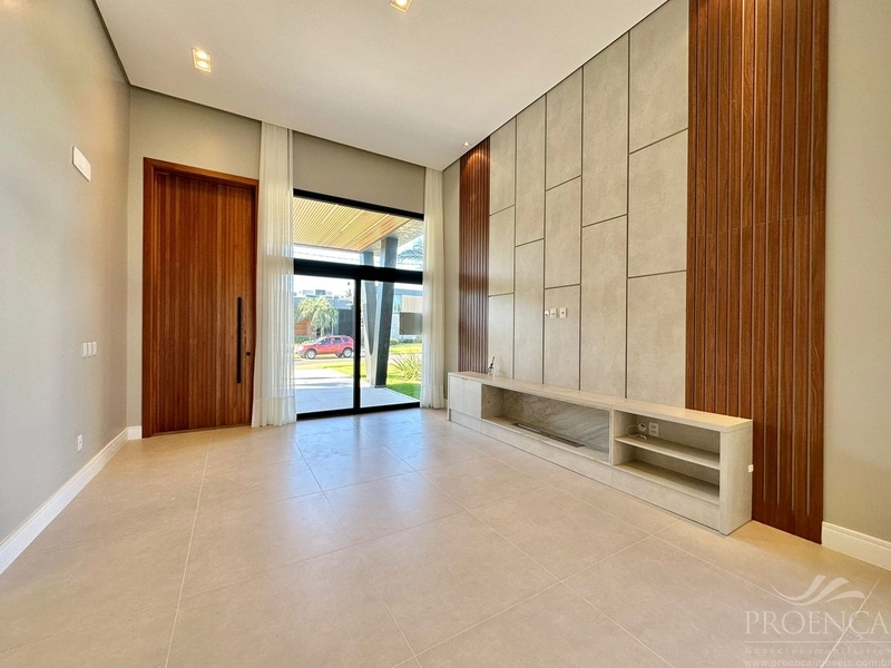 CASA TÉRREA DE CONDOMÍNIO EM XANGRI-LÁ.: 4ª foto da galeria de imagens do imóvel