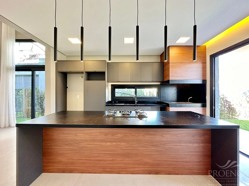 CASA TÉRREA DE CONDOMÍNIO EM XANGRI-LÁ.: 8ª foto da galeria de imagens do imóvel