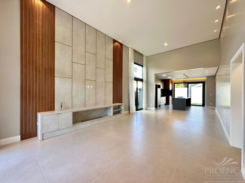 CASA TÉRREA DE CONDOMÍNIO EM XANGRI-LÁ.: 2ª foto da galeria de imagens do imóvel