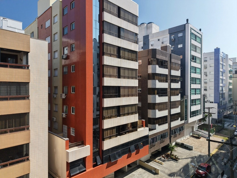 Apartamento de 3 Dormitórios com box: 2ª foto da galeria de imagens do imóvel