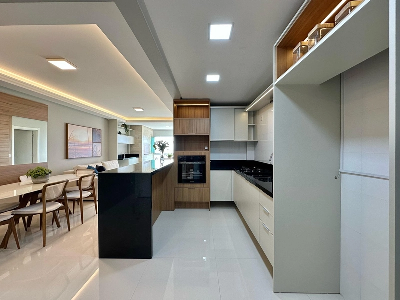 APARTAMENTO À VENDA DE FRENTE PARA O MAR: 9ª foto da galeria de imagens do imóvel