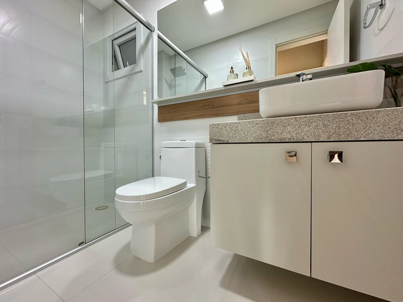 APARTAMENTO À VENDA DE FRENTE PARA O MAR: 1ª foto da galeria de imagens do imóvel
