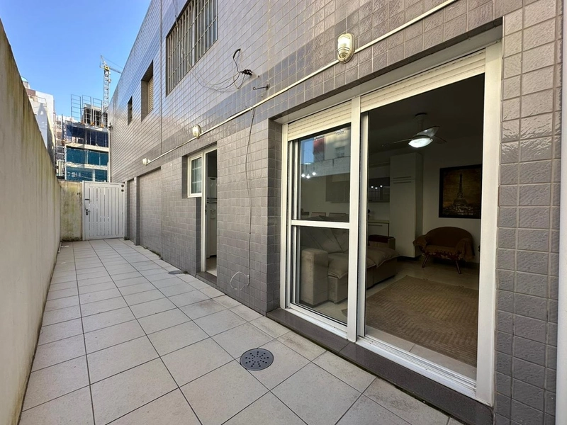 Apartamento térreo de 03 dormitórios com terraço: 6ª foto da galeria de imagens do imóvel