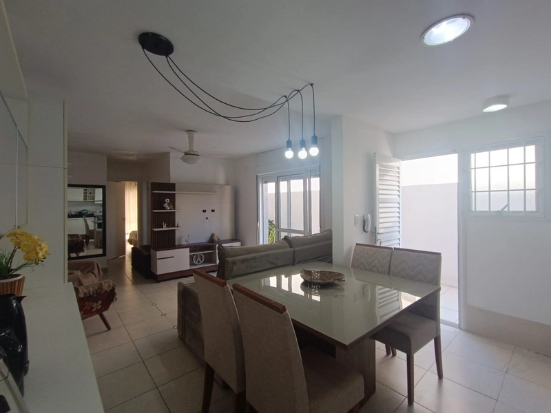 Apartamento térreo de 03 dormitórios com terraço: 2ª foto da galeria de imagens do imóvel