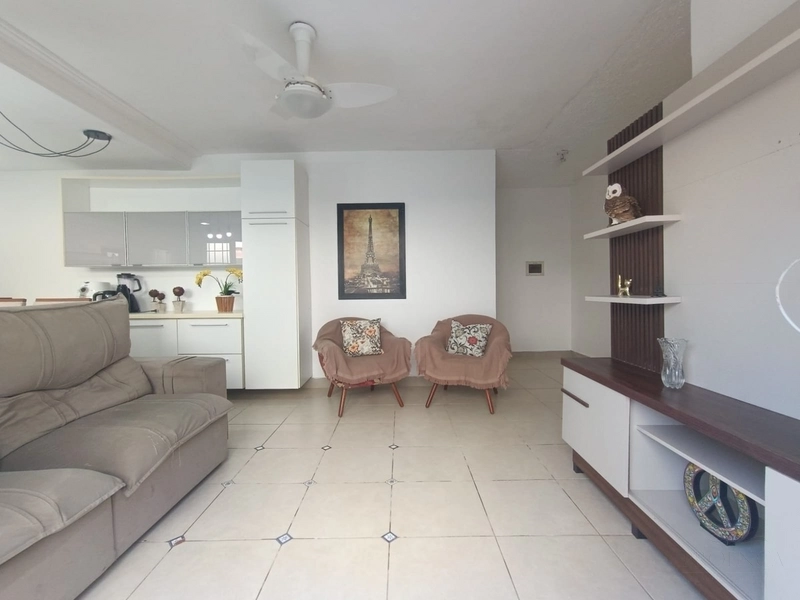 Apartamento térreo de 03 dormitórios com terraço: 1ª foto da galeria de imagens do imóvel