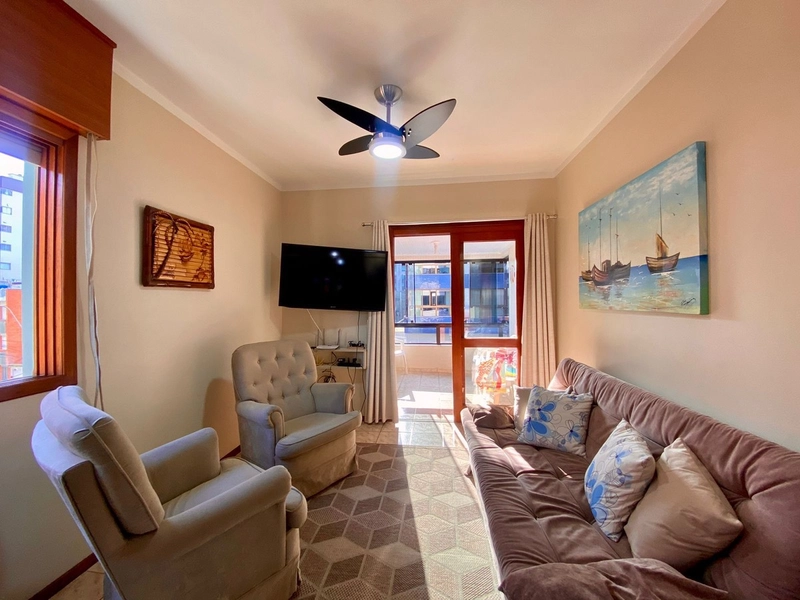 Apartamento frente praça em Capão da Canoa!: 1ª foto da galeria de imagens do imóvel