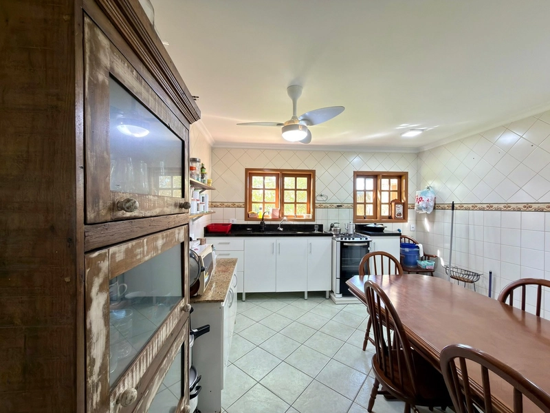 CASA A VENDA EM ATLÂNTIDA/XANGRI-LÁ e 06 APTOS AOS FUNDOS: 38ª foto da galeria de imagens do imóvel