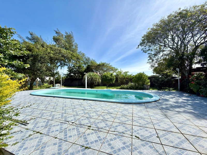 CASA A VENDA EM ATLÂNTIDA/XANGRI-LÁ e 06 APTOS AOS FUNDOS: 13ª foto da galeria de imagens do imóvel