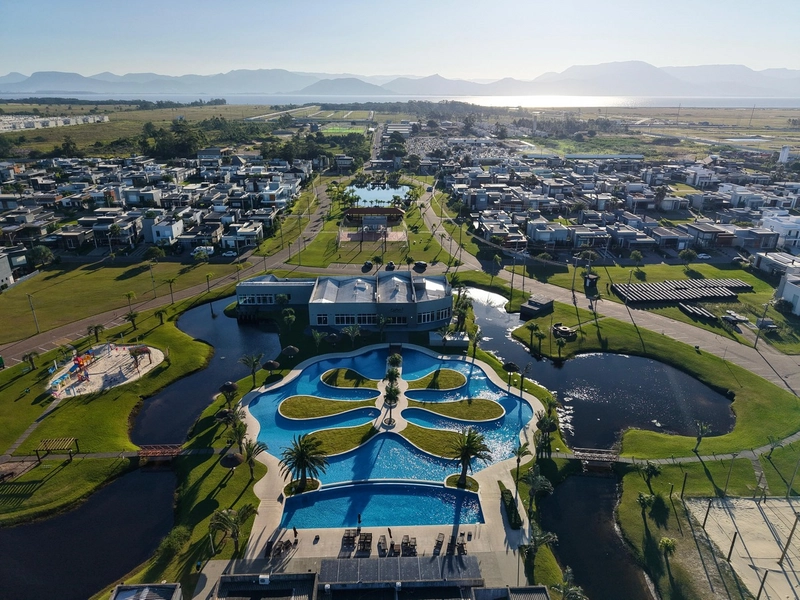 Casas no Dubai Resort condomínio à venda em Capão da Canoa!: 2ª foto da galeria de imagens do imóvel