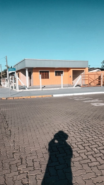 CASA DISPONÍVEL PARA LOCAÇÃO ANUAL: 2ª foto da galeria de imagens do imóvel