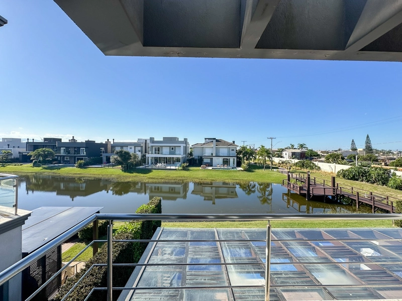 Lindo Sobrado Privativo Beira Lago no Condomínio Enseada: 13ª foto da galeria de imagens do imóvel