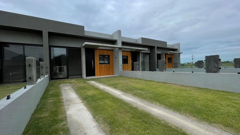 Casas fora de condomínio à venda em Xangri-Lá, Centro: 6ª foto da galeria de imagens do imóvel