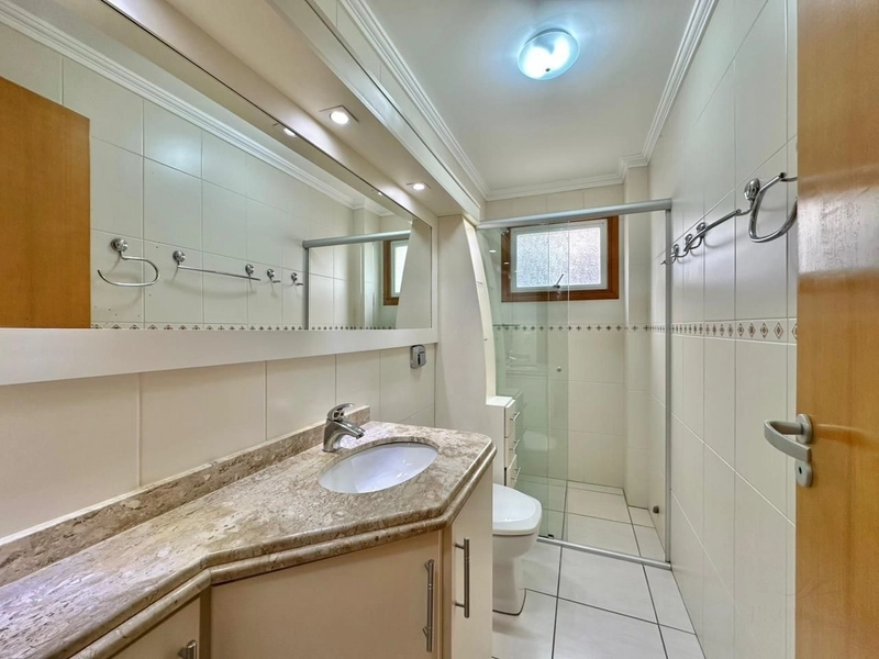 APARTAMENTO DE ESQUINA COM VISTA PARA O MAR!!!: 17ª foto da galeria de imagens do imóvel