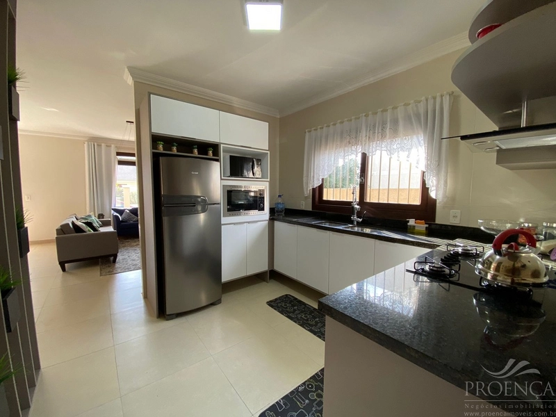 Casa em Atlatida Sul a uma quadra do mar.: 2ª foto da galeria de imagens do imóvel