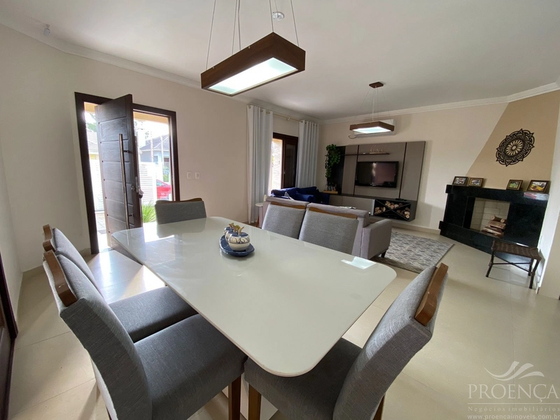 Casa em Atlatida Sul a uma quadra do mar.: 4ª foto da galeria de imagens do imóvel