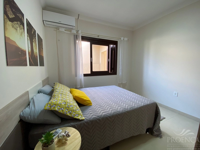 Casa em Atlatida Sul a uma quadra do mar.: 1ª foto da galeria de imagens do imóvel