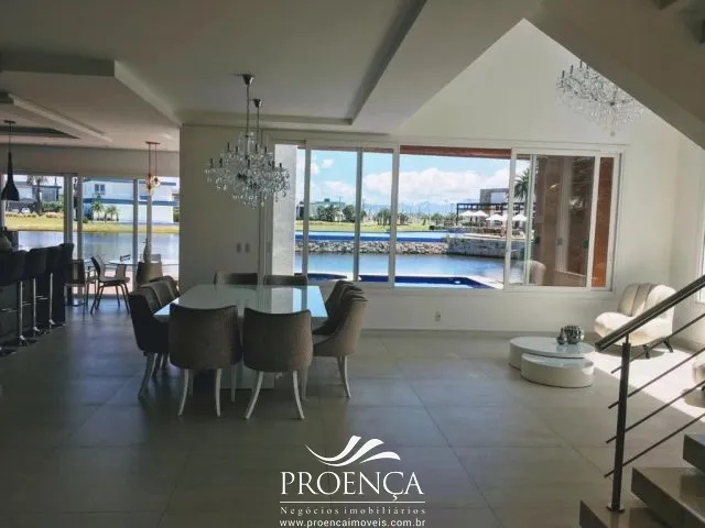Mobiliada e Decorada, sendo 05 SUITES, Beira Lago.: 13ª foto da galeria de imagens do imóvel
