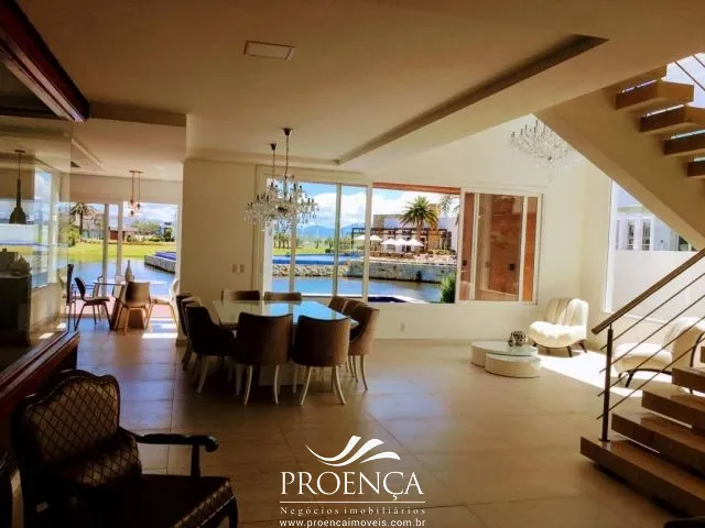 Mobiliada e Decorada, sendo 05 SUITES, Beira Lago.: 3ª foto da galeria de imagens do imóvel