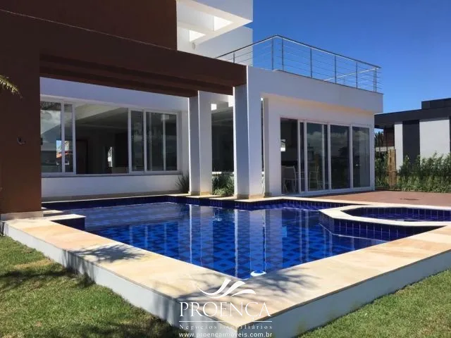 Mobiliada e Decorada, sendo 05 SUITES, Beira Lago.: 16ª foto da galeria de imagens do imóvel