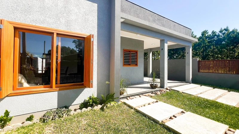 CASA À VENDA NO CAPÃO NOVO VILLAGE: 1ª foto da galeria de imagens do imóvel