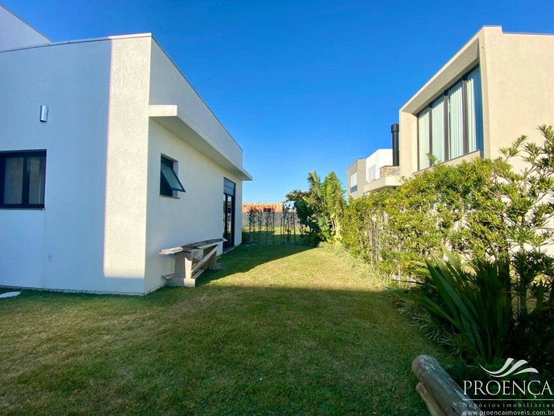 Casa térrea com 04 suítes no Condomínio Blue em Xangri-lá: 30ª foto da galeria de imagens do imóvel