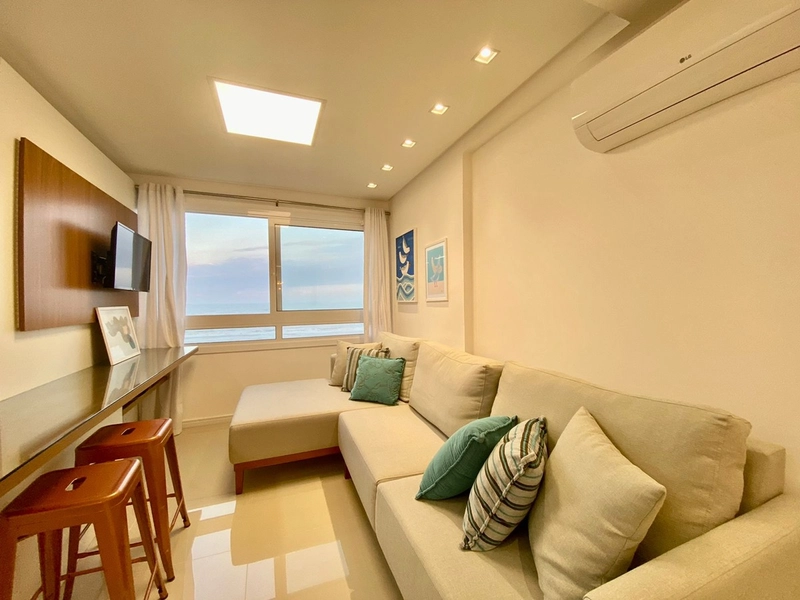 Apartamento com 2 suítes vista mar Mobiliado e Decorado!: 2ª foto da galeria de imagens do imóvel