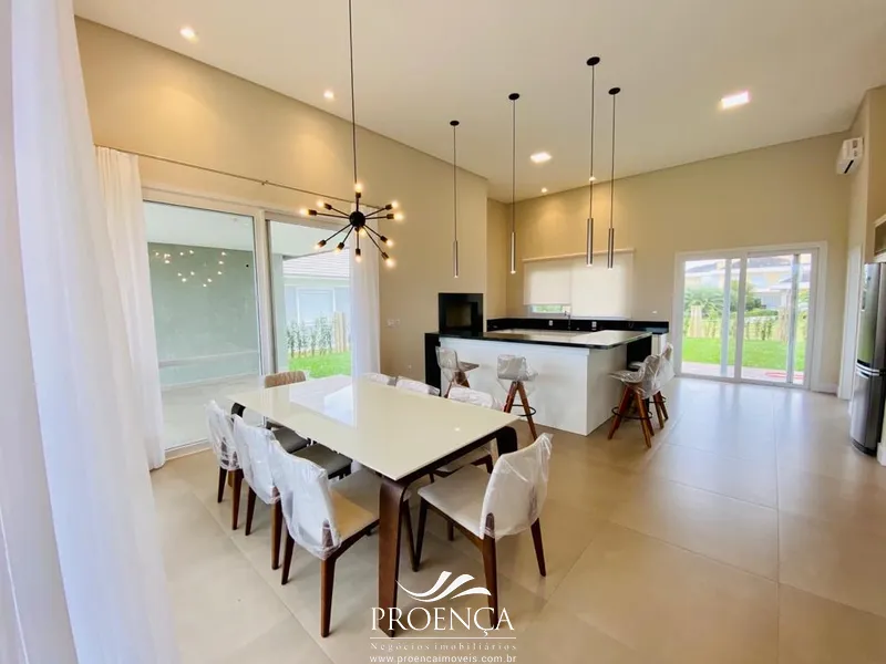 Casa Terreá 4 suítes, Mobiliada e Decorada.: 1ª foto da galeria de imagens do imóvel