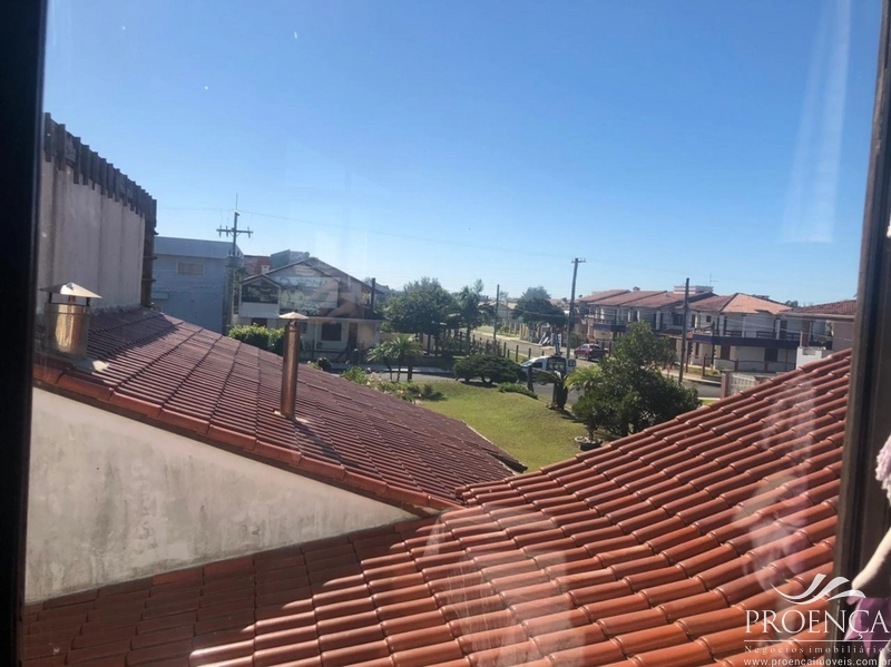 Casa térrea com 3 suítes, no bairro Zona nova em Capão da Canoa: 1ª foto da galeria de imagens do imóvel
