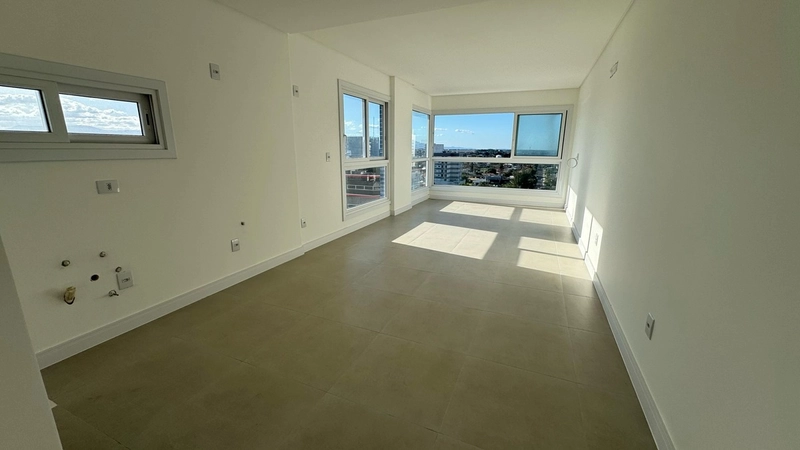 Apartamento de 3 Dormitórios vista mar e serra: 3ª foto da galeria de imagens do imóvel