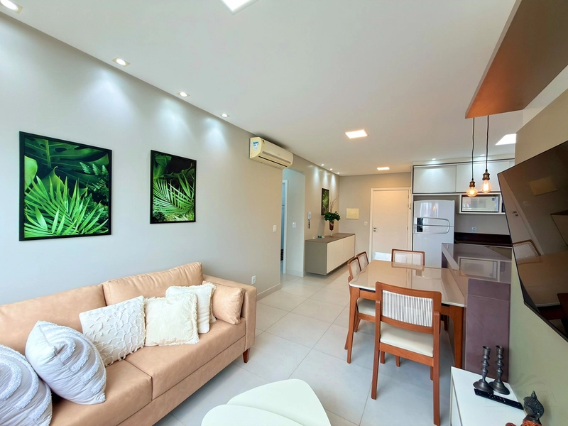 APARTAMENTO À VENDA EM CAPÃO DA CANOA! ANDAR ALTO • MOBILIADO • PRÓXIMO AO MAR: 2ª foto da galeria de imagens do imóvel