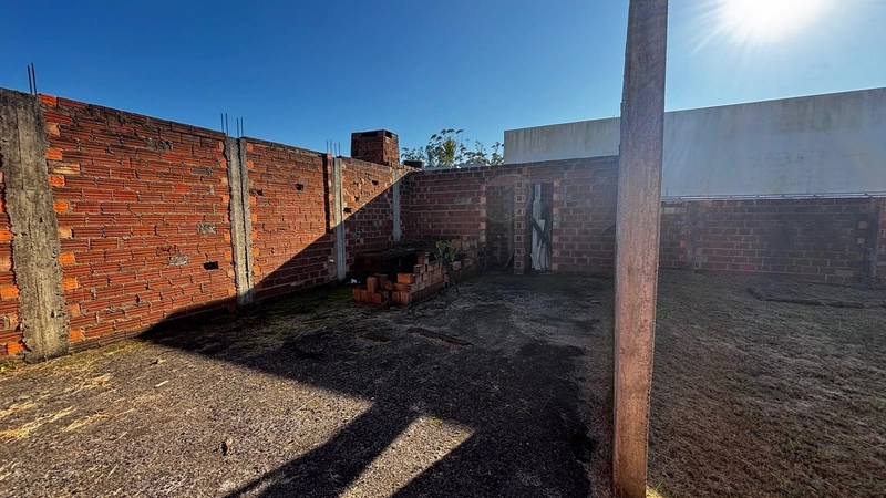 TERRENO À VENDA – PRONTO PARA CONSTRUIR: 6ª foto da galeria de imagens do imóvel