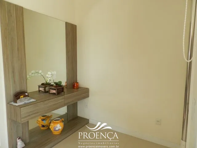 04 ótimas suítes, lavabo, ótimo living com pé direito alto.: 2ª foto da galeria de imagens do imóvel