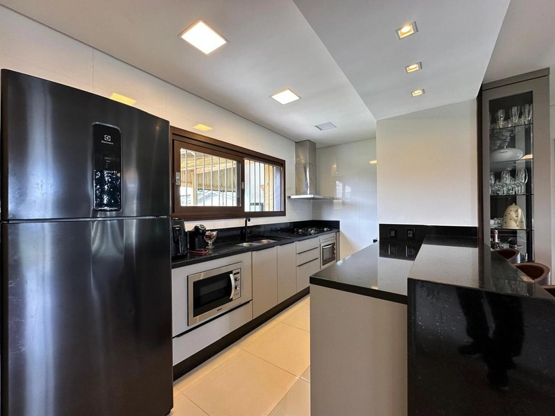 Sobrado à venda com 220m², 3 dormitórios, 1 suíte,  Centro Xangrilá: 9ª foto da galeria de imagens do imóvel