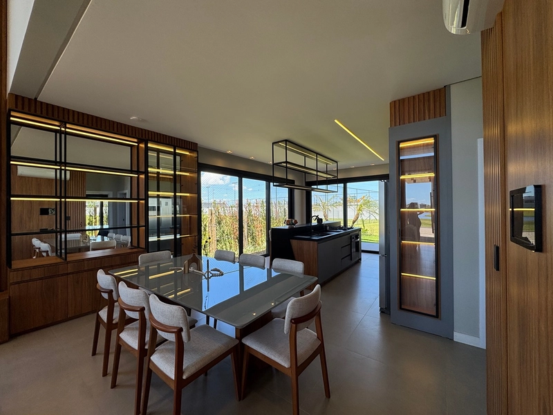 Casa com projeto único em excelente localização, no Condomínio Amare. : 8ª foto da galeria de imagens do imóvel