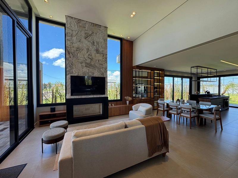 Casa com projeto único em excelente localização, no Condomínio Amare. : 4ª foto da galeria de imagens do imóvel