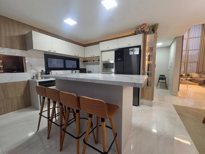 Sobrado com excelente padrão construtivo à venda no Condomínio.: 12ª foto da galeria de imagens do imóvel