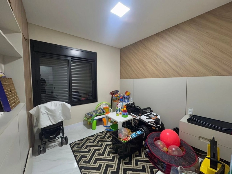 Sobrado com excelente padrão construtivo à venda no Condomínio.: 4ª foto da galeria de imagens do imóvel