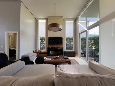 Linda casa térrea com vista para o lago no Condomínio Enseada.: 2ª foto da galeria de imagens do imóvel