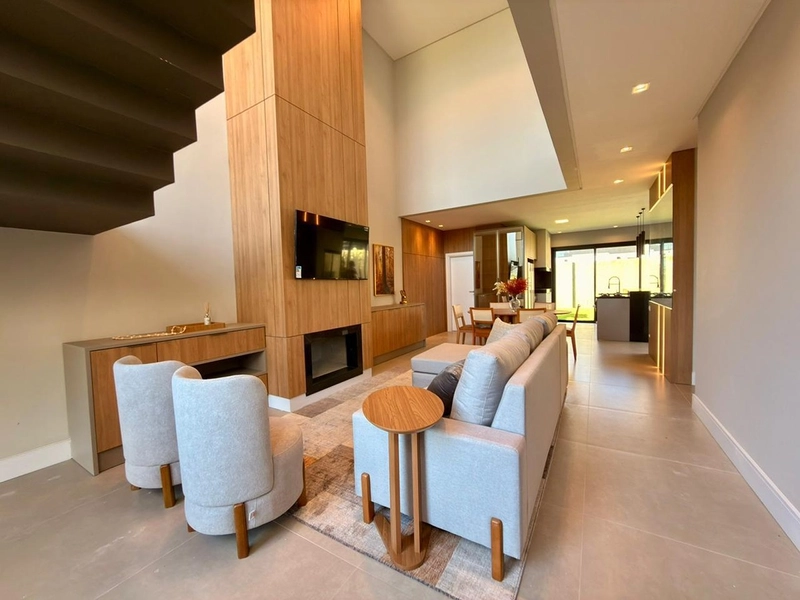 Sobrado, com excelente projeto, completa pronta pra morar, no condomínio Sunset, Xangri-Lá.: 3ª foto da galeria de imagens do imóvel