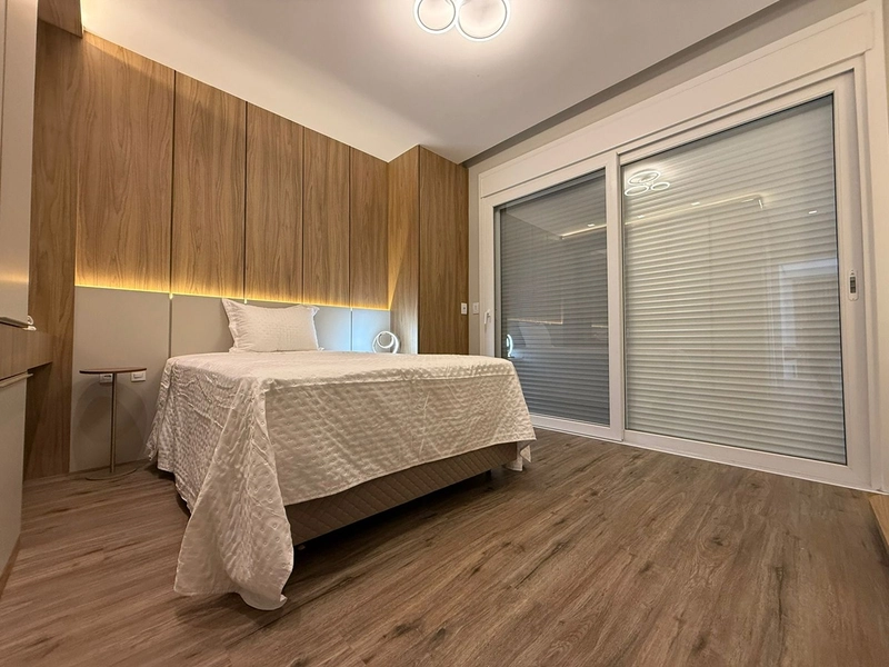 Sobrado beira lago, com projeto único, mobilada e decorado.: 30ª foto da galeria de imagens do imóvel